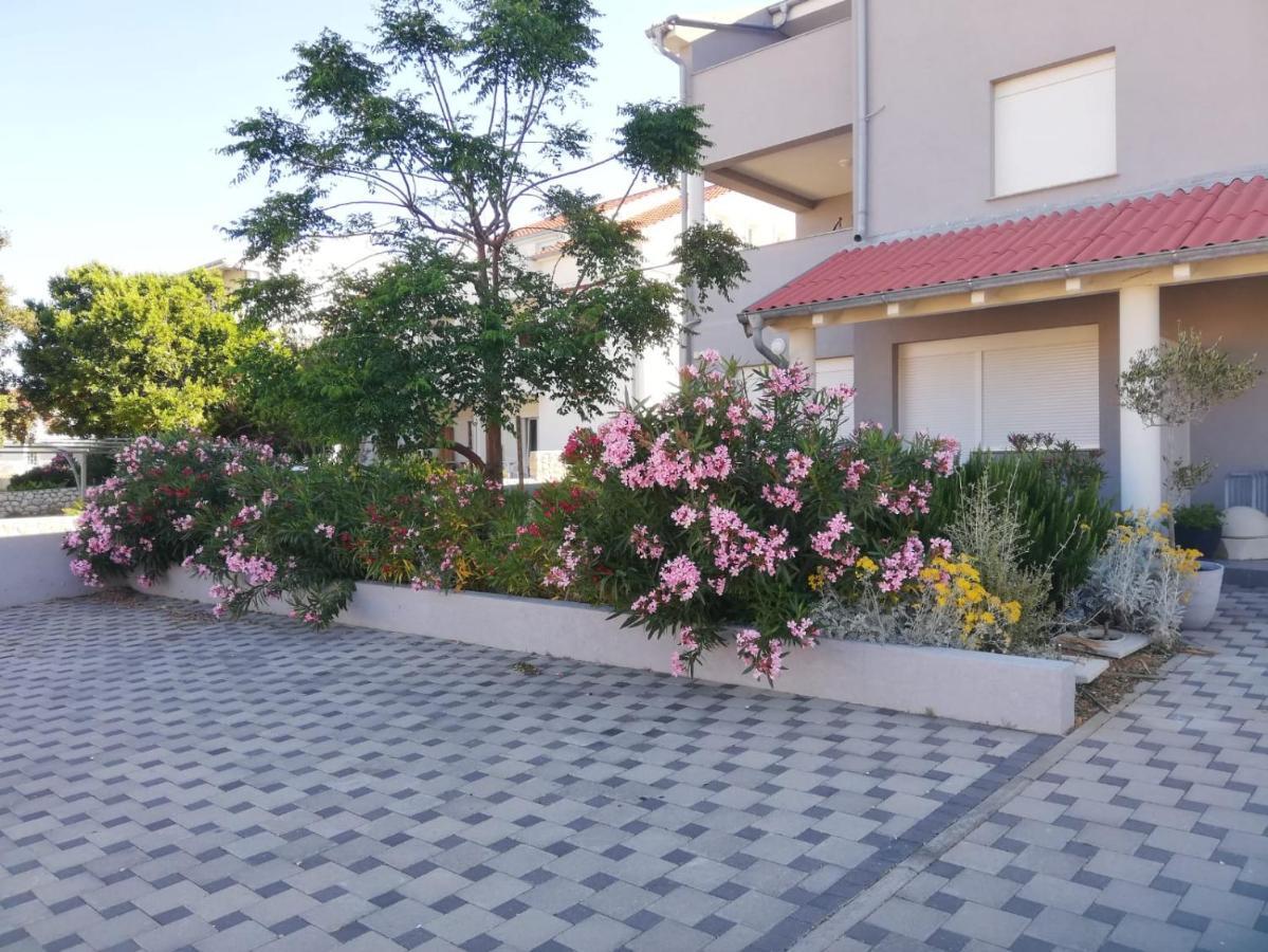 Apartment Villa Franci Pag Town Eksteriør billede